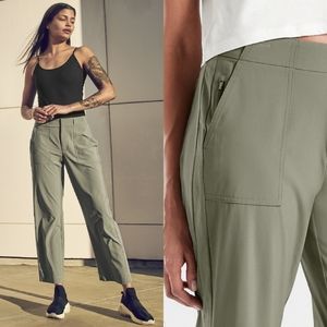 Athleta green Utility Crop Pants